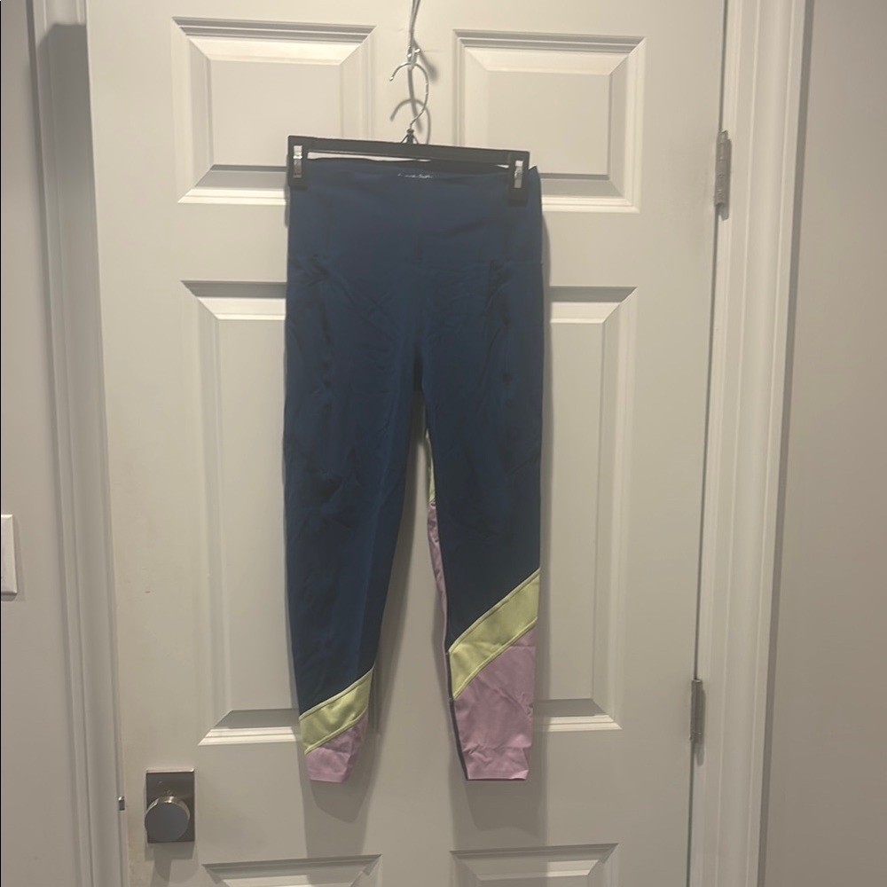 Sweaty Betty - new!! Leggings with color blocking on legs (never worn)